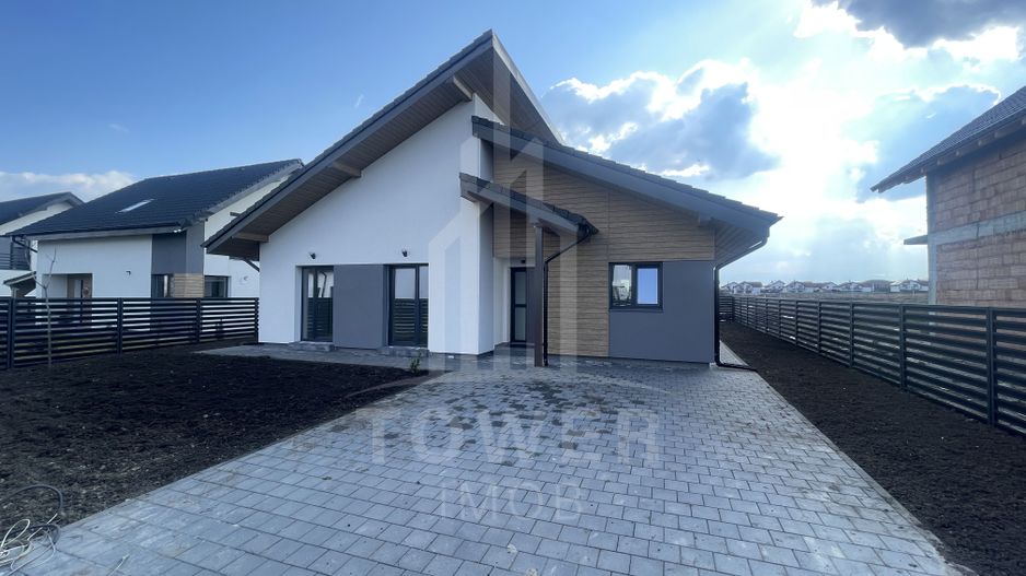 Casă pe un singur nivel INDEPENDENTĂ ENERGETIC - Cartier NOU - Poză 7