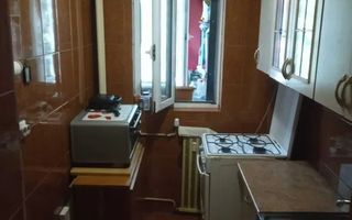 Ag EUROPA vinde gars. 34mp et. 2 zona Pantelimon - Poză 2