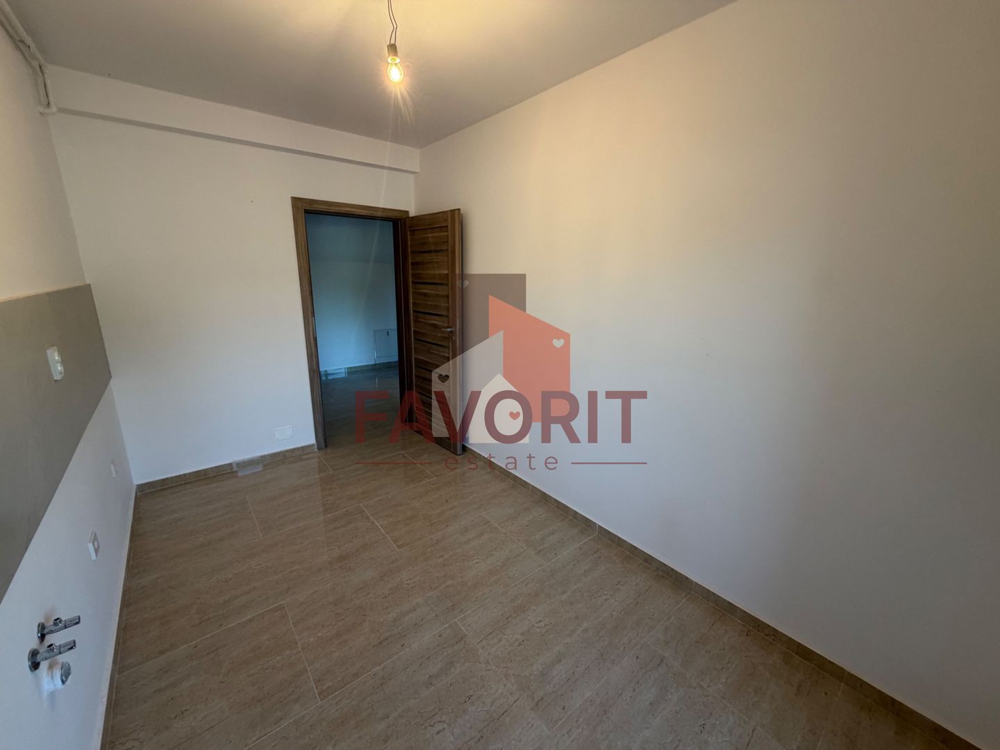 Disponibil imediat. Decomandat. Spatios - Poză 3