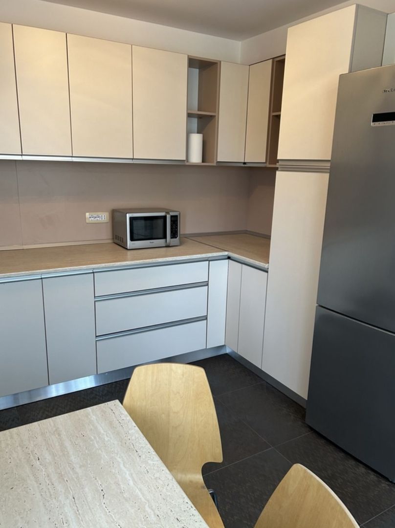 AP. 3 CAMERE BD. LAMINORULUI, LOC PARCARE, CENTRALA, BOXA, COMISION 0% - Poză 6