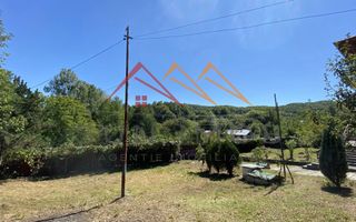 Vila de vanzare, teren 3100 mp, 7 camere, 6 grupuri sanitare, 3 CT, an 1997 - Poză 65