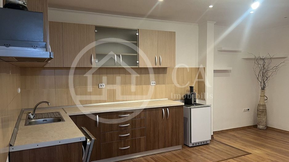 Apartament cu 3 camere de inchiriat zona Ultracentrala Oradea - Poză 2