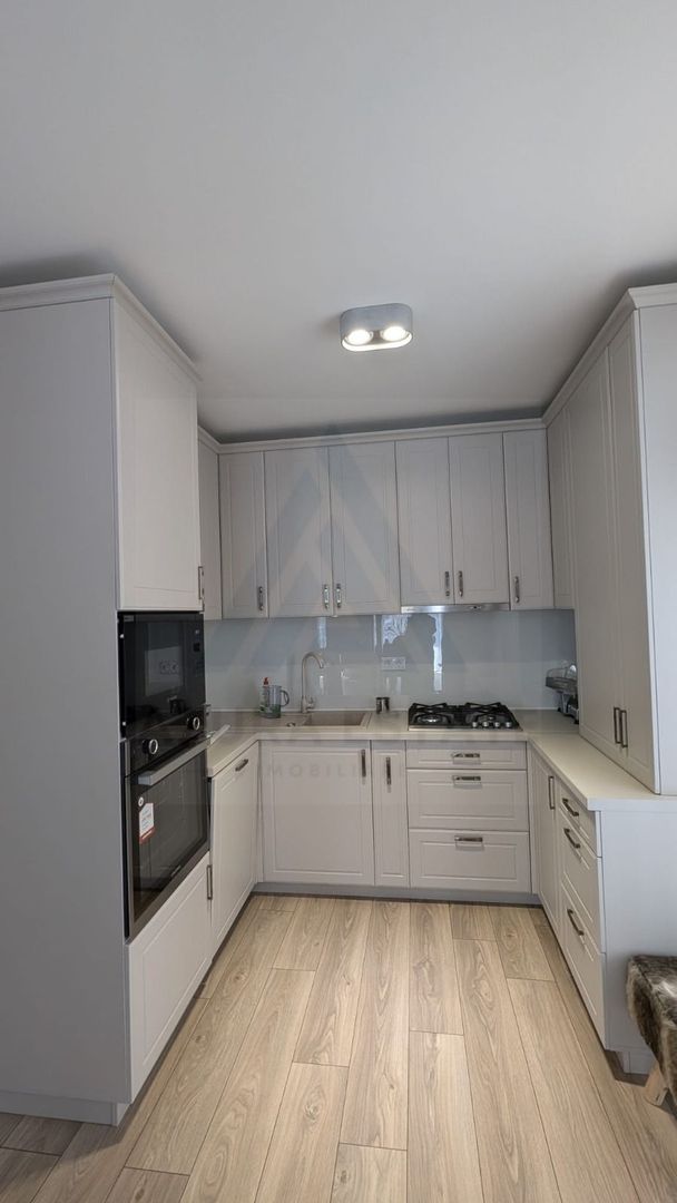 Apartament 3 camere 2 bai 70 mp utili terasa si parcare in Selimbar - Poză 4