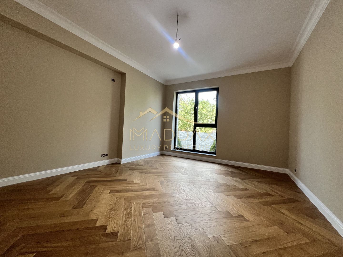 Apartament *3 Camere  // Baneasa - Sector 1 - Poză 1
