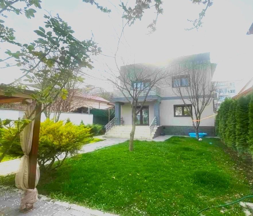 Vila „la cheie” de închiriat în Mazepa, aproape de Faleza Dunării - Poză 3