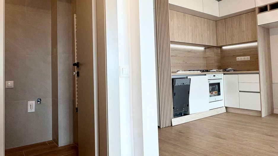 Apartament tip studio cu bucătăria mobilată zona Coresi Brasov - Poză 16