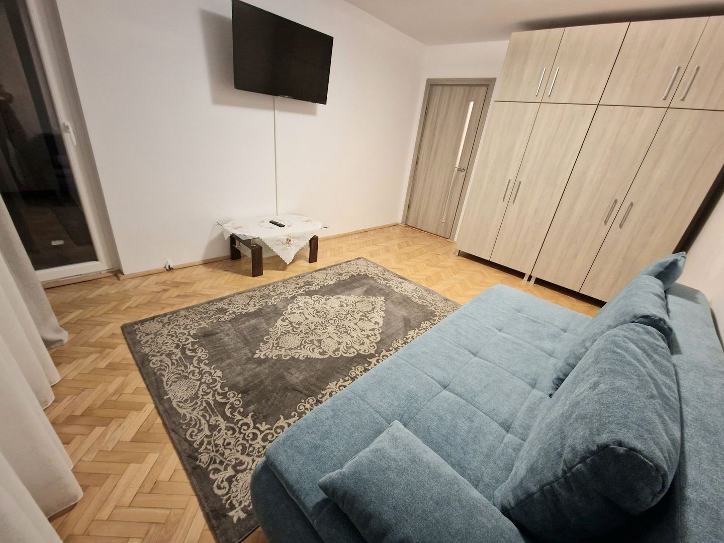 Apartament 2 camere decomandat etaj 3/4 zona Calvaria - Poză 2