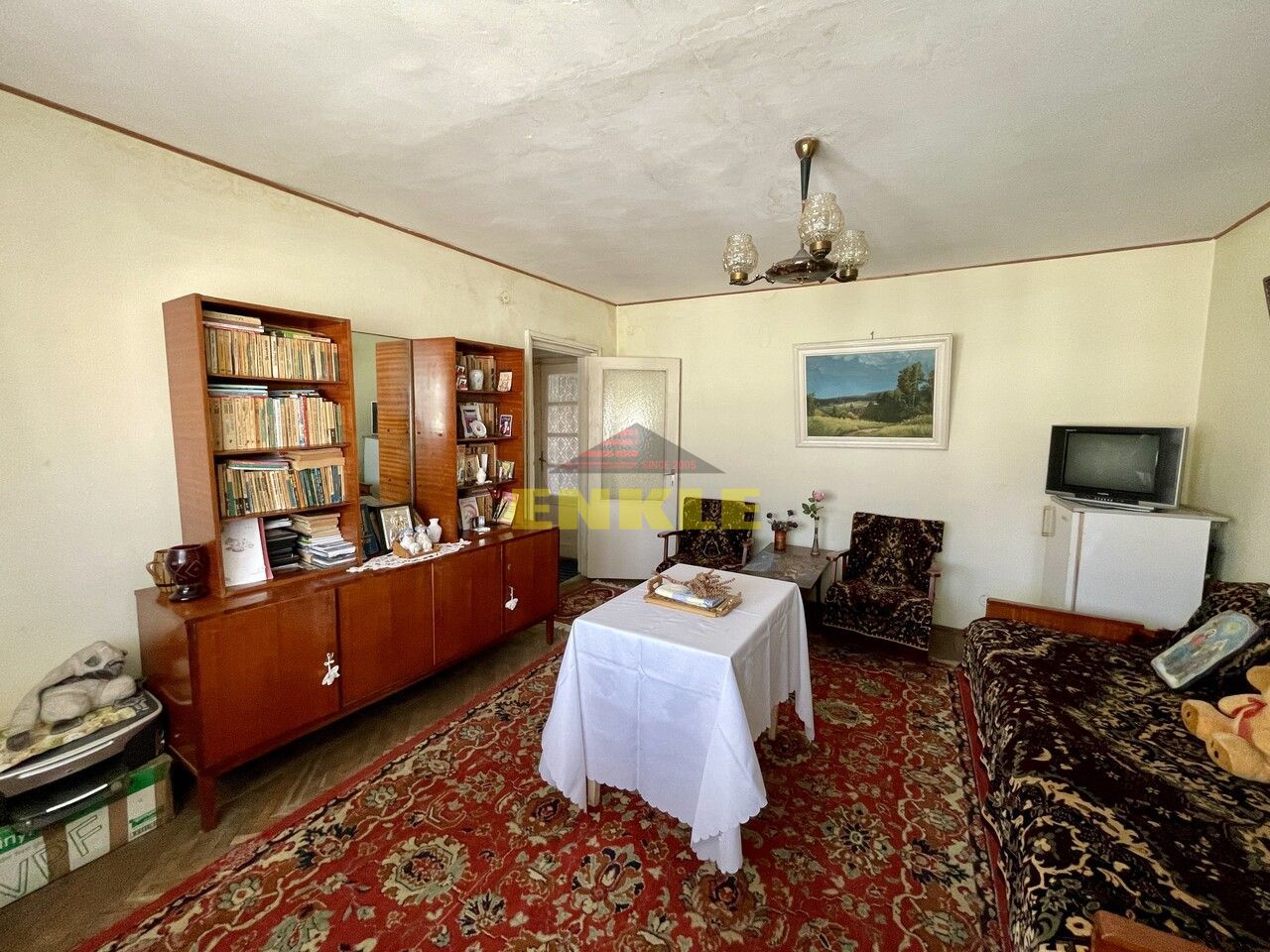 De vânzare apartament cu 3 camere și 2 băi - Poză 1