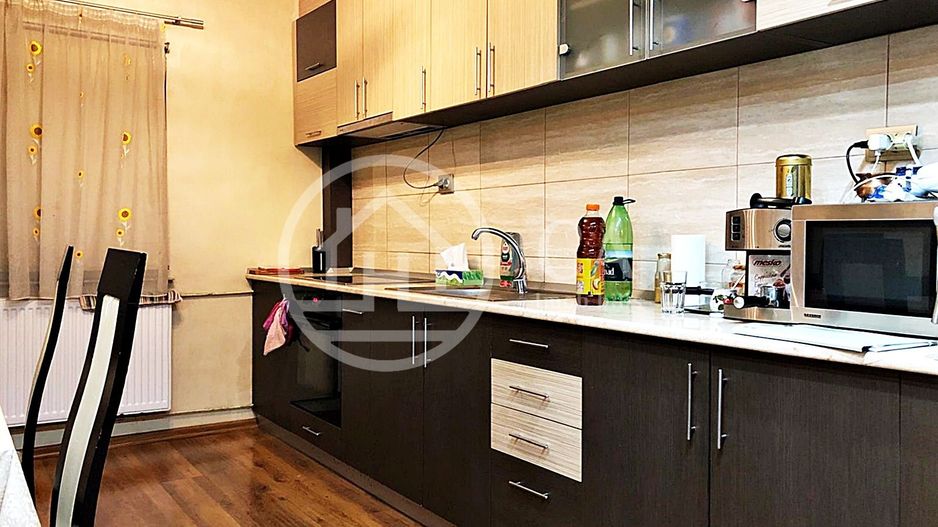 Apartament cu 4 camere de vanzare in Rogerius, Oradea - Poză 5
