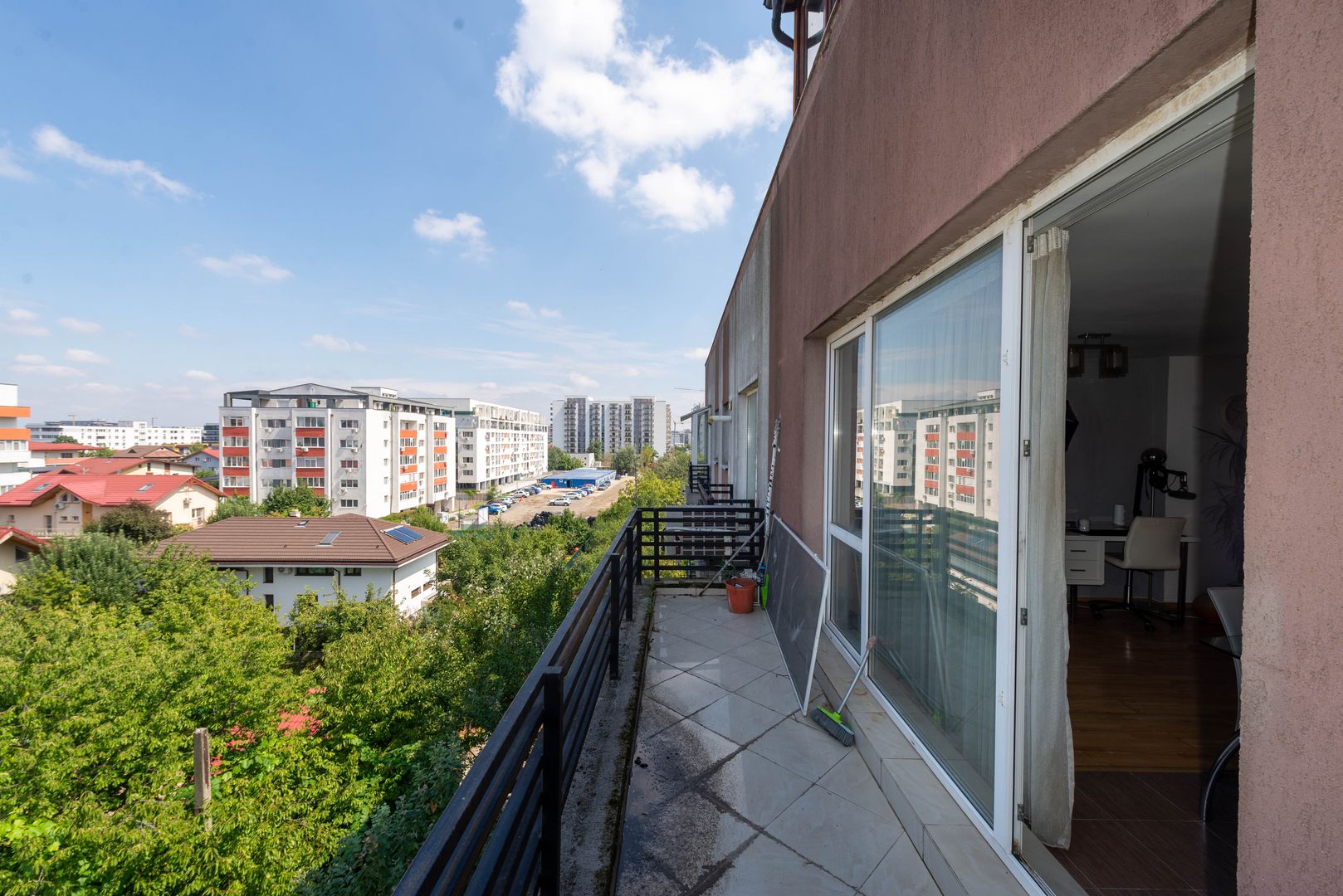 Apartament cu 2 camere de vanzare zona 1 Decembrie 1918 strada Fetesti - Poză 22