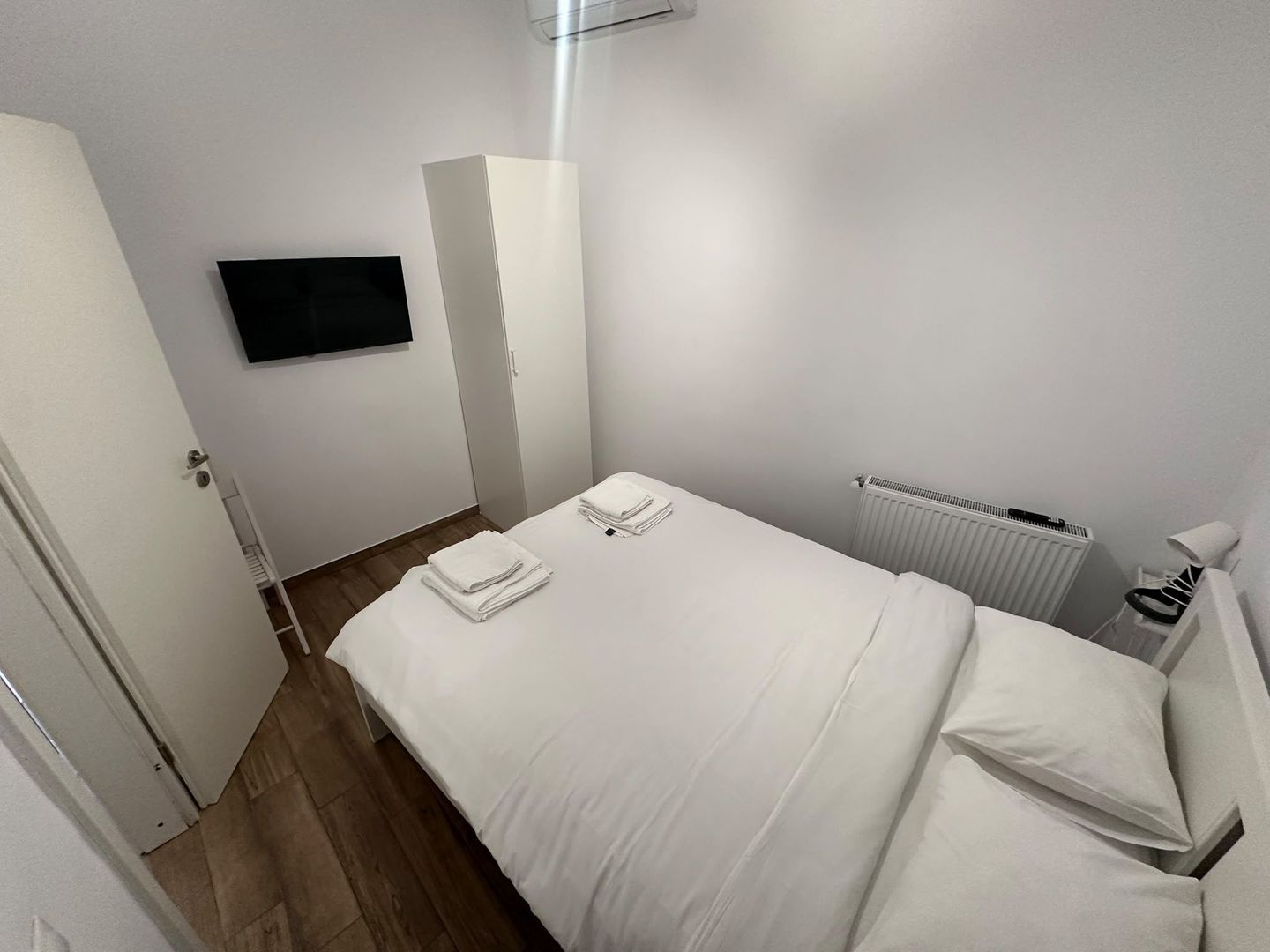 De vanzare 2 camere zona Ultracentral/Str.Lipscani/Centrala Proprie - Poză 4