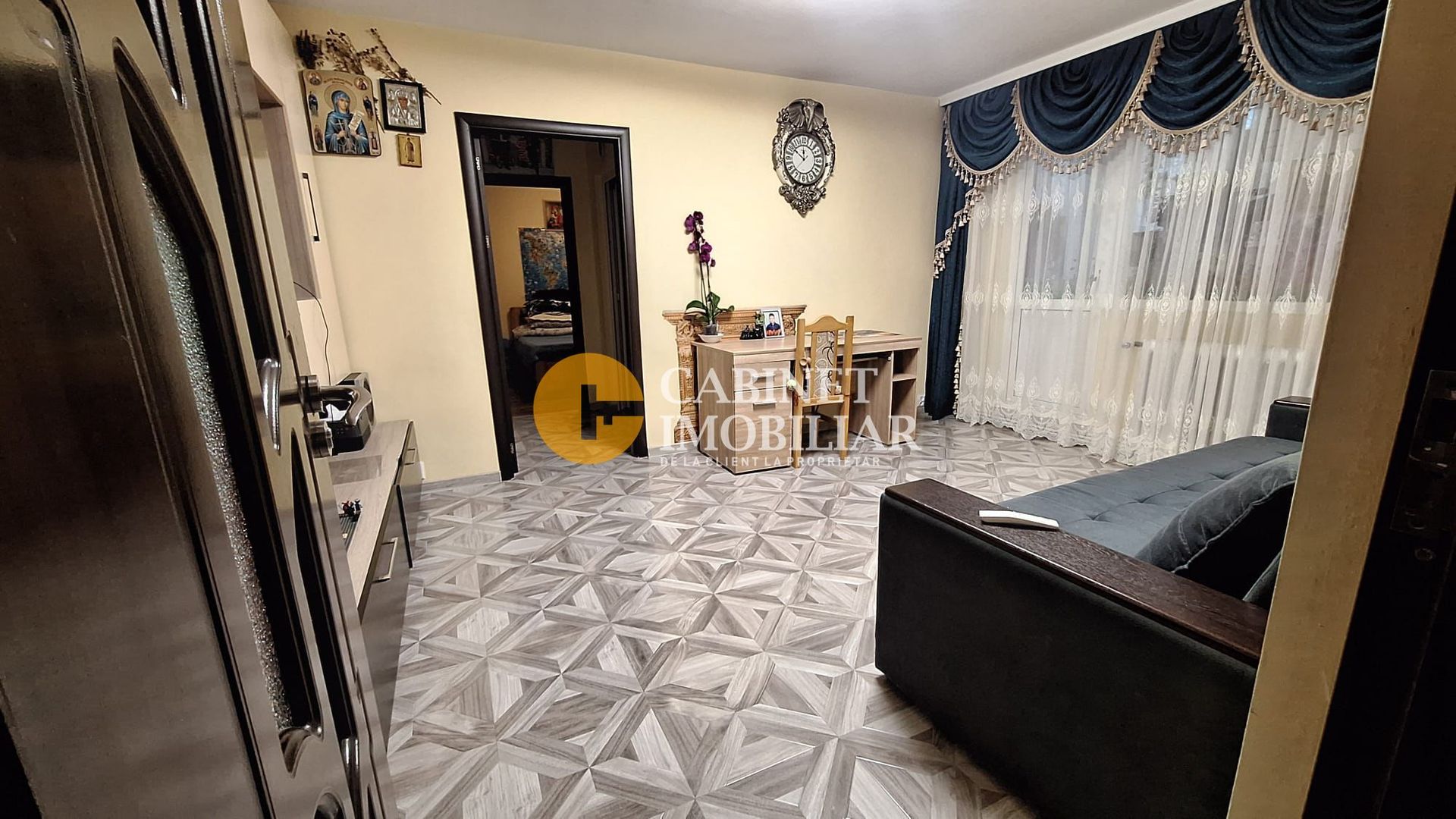 2 CAMERE - 52 MP - ETAJ INTERMEDIAR - PODU DE PIATRĂ - Poză 2