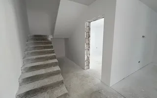 Casă INDIVIDUALĂ 5 camere cu PIVNIȚĂ și POD în Sibiu - Poză 21
