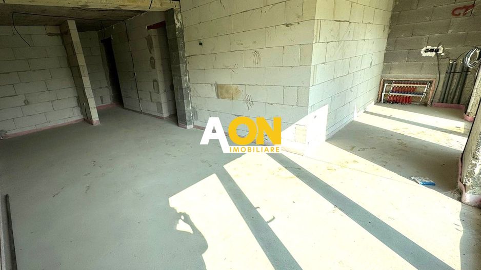 De vanzare apartament 3 camere, la vila, 130mp teren, Lac Chereteu - Poză 3