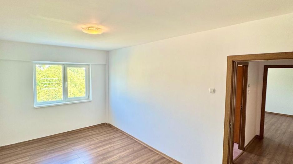 Apartament 2 camere, decomandat – Zona Centrală, bloc Lumina - Poză 1