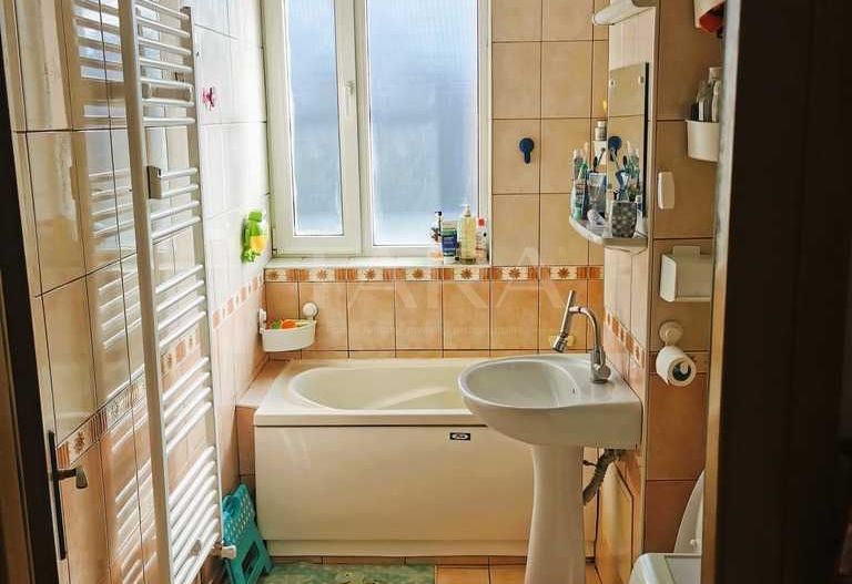 Apartament cu o cameră, garaj, zonă accesibilă, ideal cuplu. - Poză 6