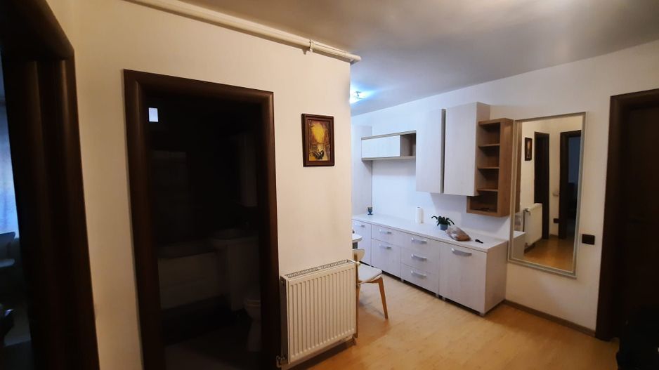 Inchiriere 2 camere decomandat - Poză 4