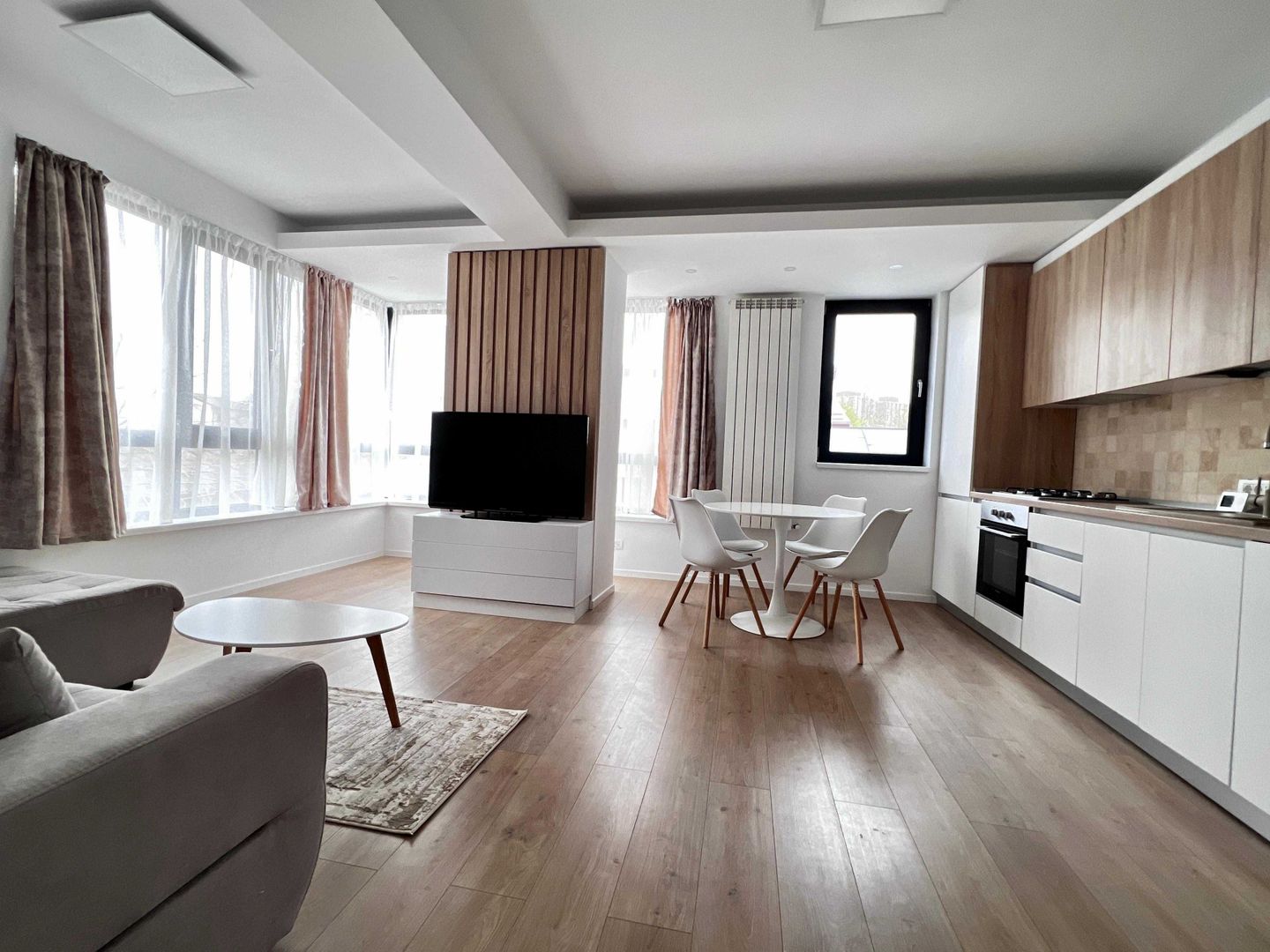 prima inchiriere, 2 cam, BLOC NOU, modern,Virtutii,metrou - Poză 1