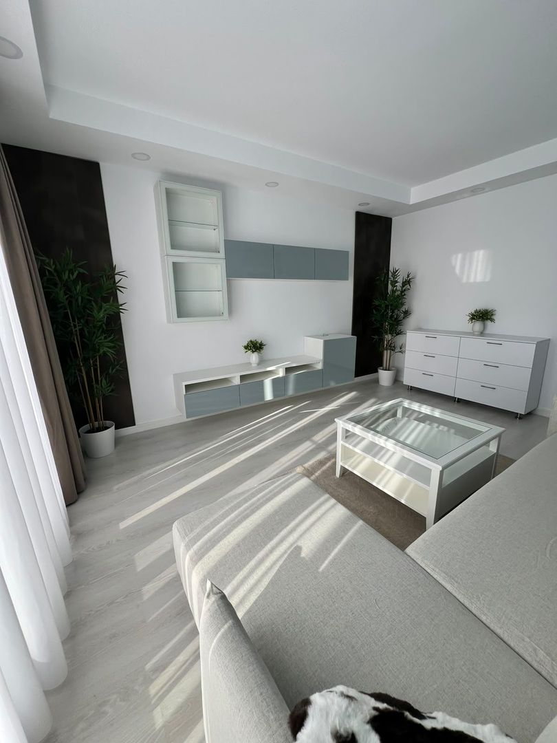Apartament cu 3 camere de inchiriat in Cosmopolis - Poză 1