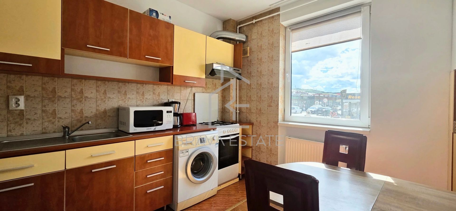Apartament de închiriat 40 mp, parter,loc de parcare,  zona Eroilor, Floresti - Poză 4