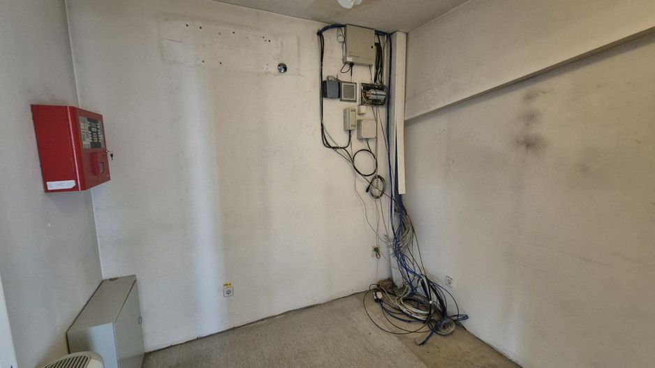 Hala 1040 mp + Spatiu de birouri 400 mp - Militari - Poză 17