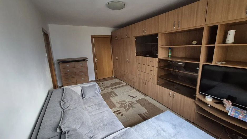 AP. 3 CAMERE CRANGASI, BUCATARIE INCHISA, 83 MP UTILI, CURAT, LIBER - Poză 1