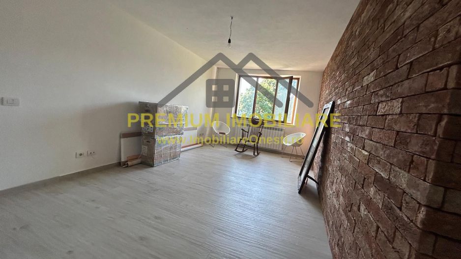 Apartament 3 camere de vanzare - Poză 3