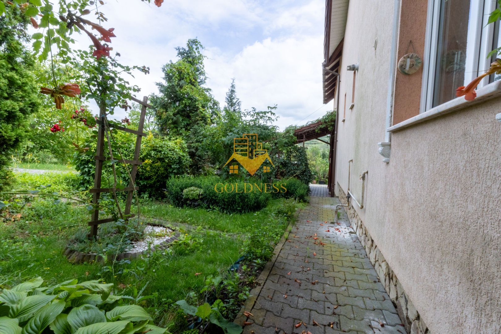 Casa individuala, 5 camere, dressing,garaj, 1000 mp gradina, Borhanci - Poză 12