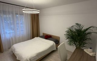Apartament 4 camere | etajul intermediar | zona Rogerius | Oradea - Poză 1