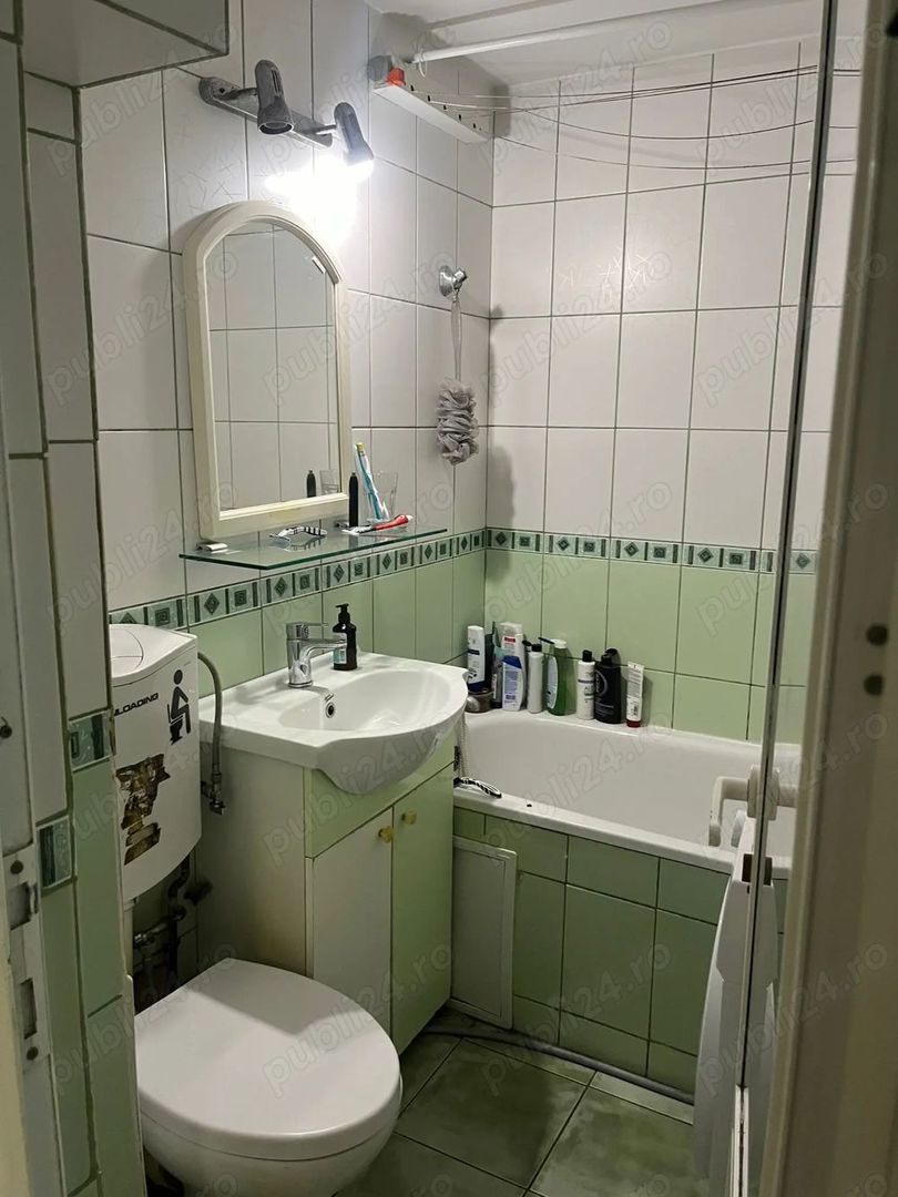 APARTAMENT DE 3 CAMERE BLOC 1992 METROU ROMANCIERILOR - Poză 2
