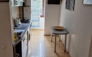 Apartament luminos 3 camere. Bld. Obregia. Zona Cultural. - Poză 1