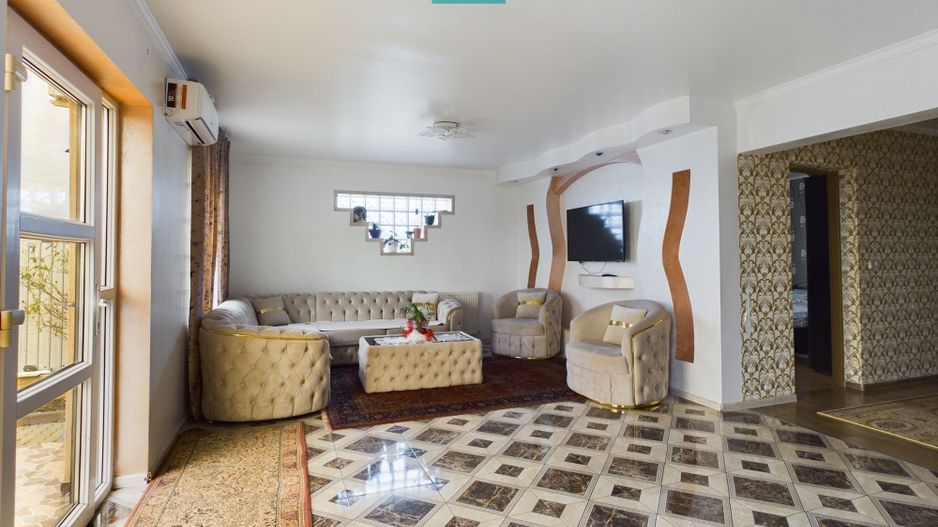 Casă cu 5 camere în Nădlac - Poză 3