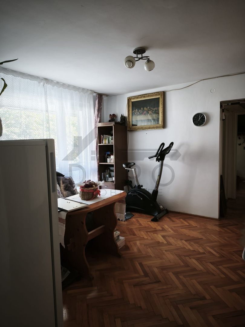 vand ap 3 camere zona Tudor - Poză 1