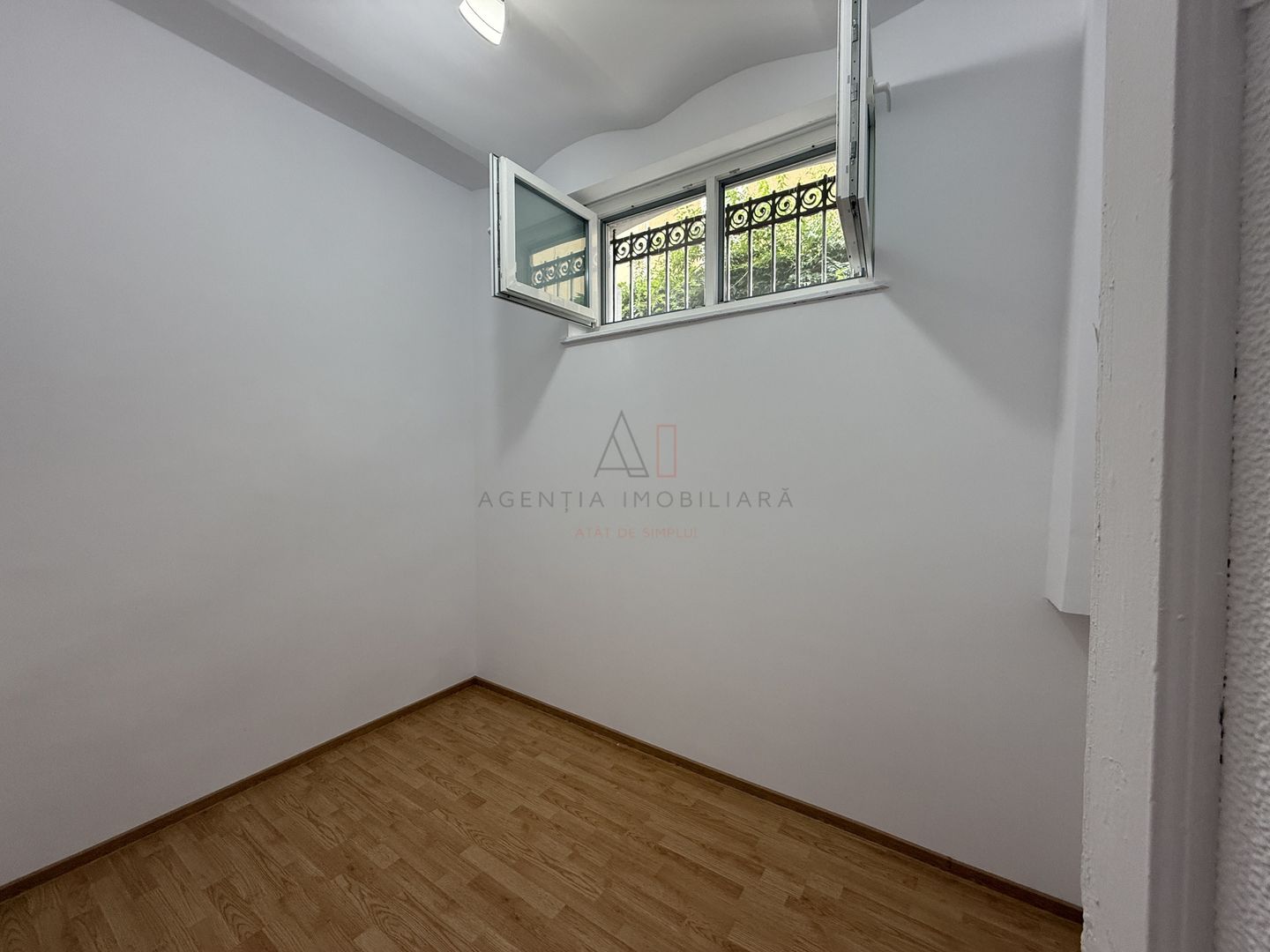Apartament 4 camere vila interbelica - Poză 7