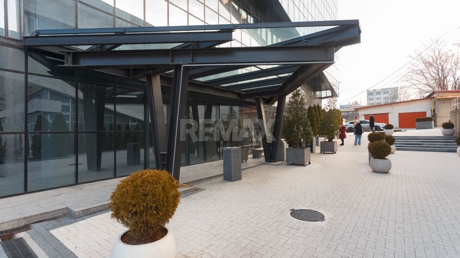 Spațiu Comercial. Business Centrul ROYAL TOWER - Poză 10