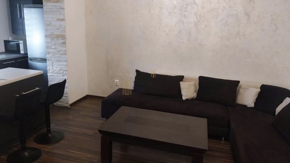 Apartament 3 camere, semidecomandat, 63 mp utili zona Turnisor - Poză 3