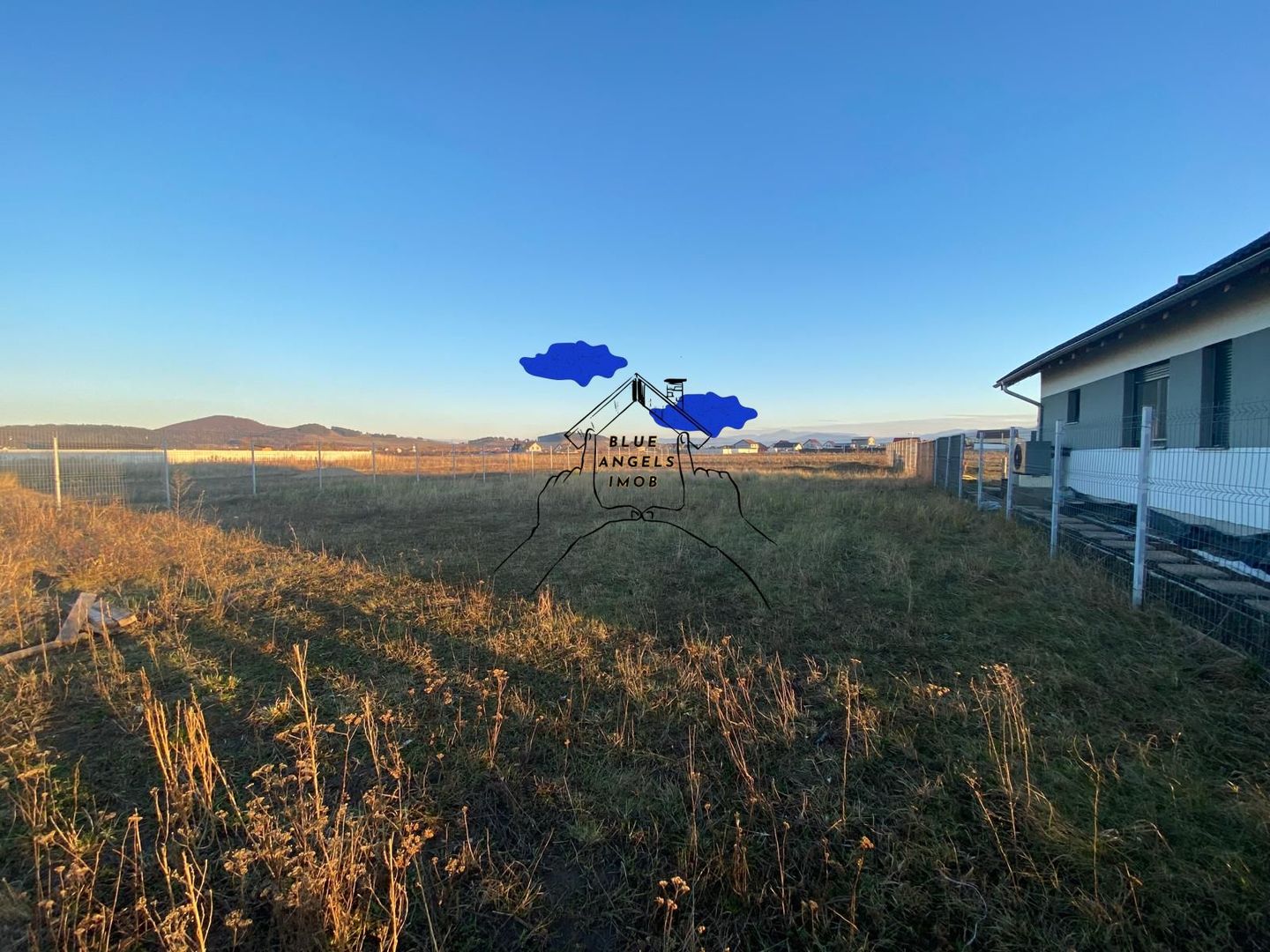 Teren Intravilan 811mp zona Sala sportului, Sanpetru - Poză 1