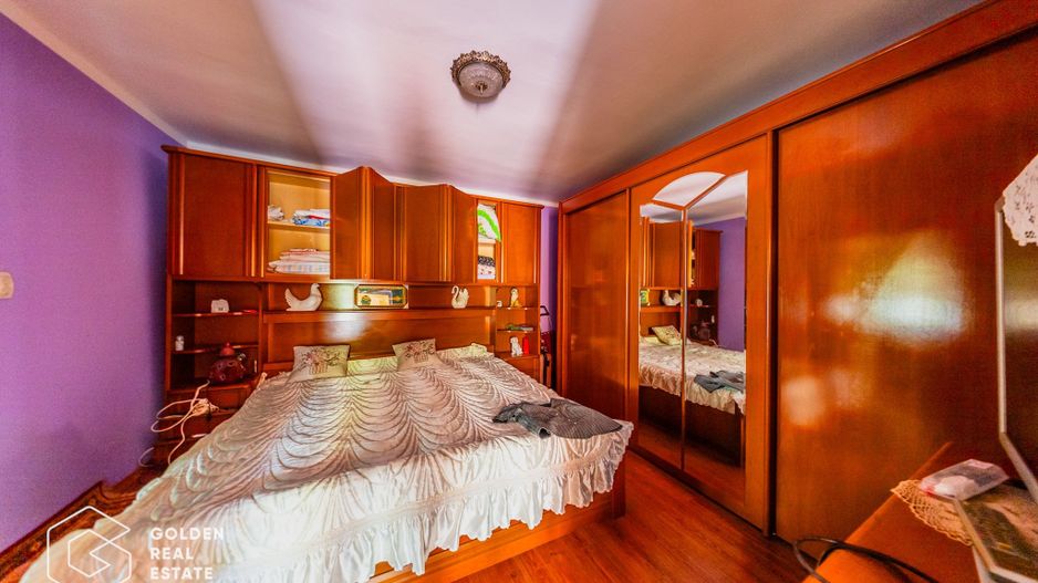 Casa situata in comuna Seitin, la cheie - Poză 22