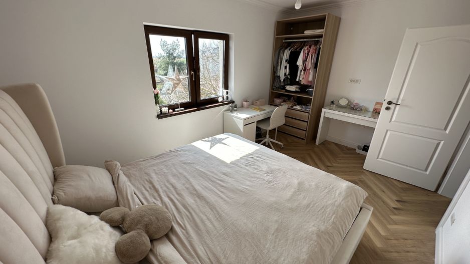 Duplex despartit prin spatiu tehnic  - teren 500mp - Poză 12