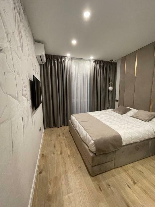 Apartament 3 camere lux cu loc dublu de parcare - Poză 12