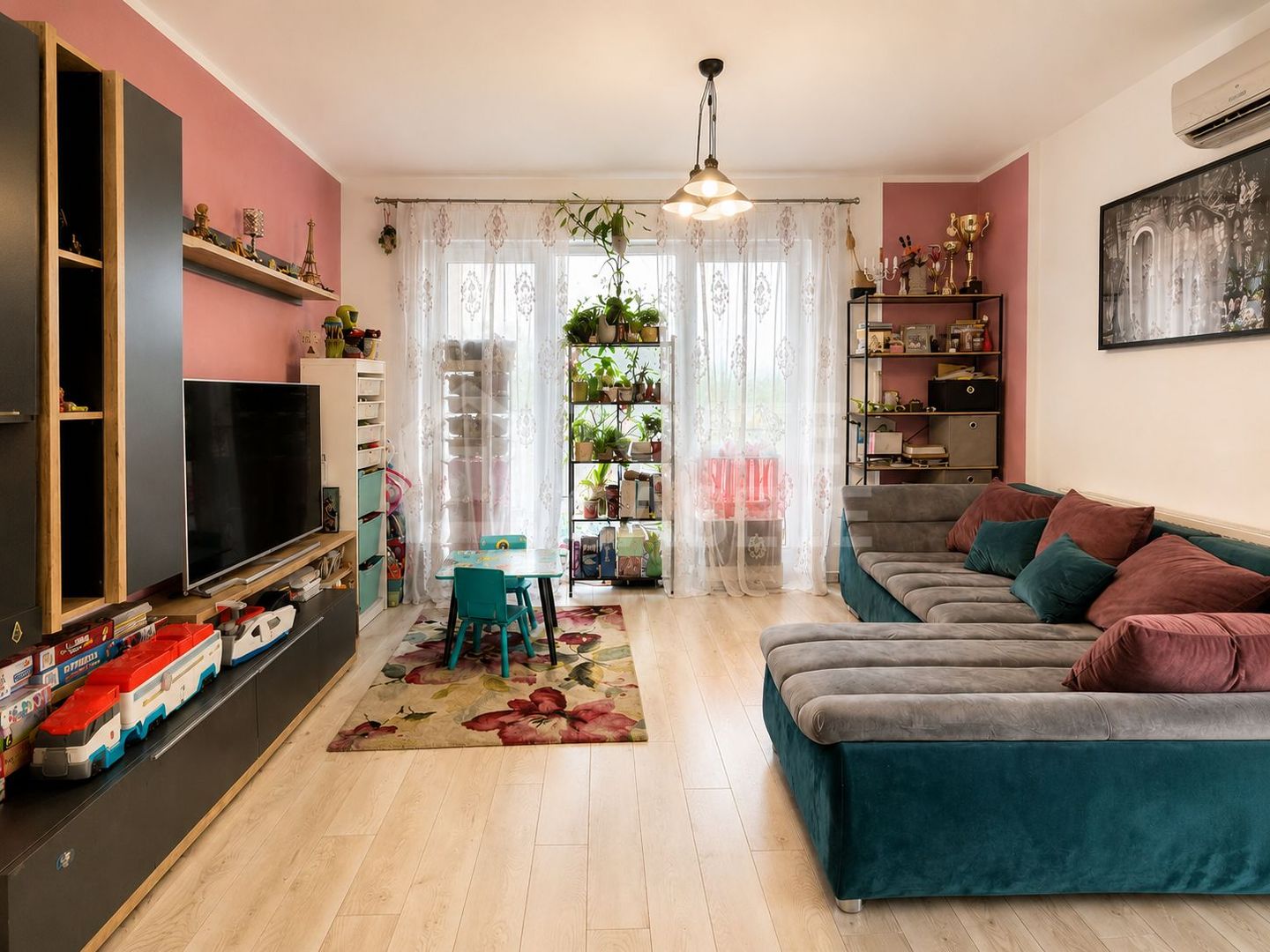 Apartament nou 2 camere, terasa 32 mp, zona Oașului - Poză 1