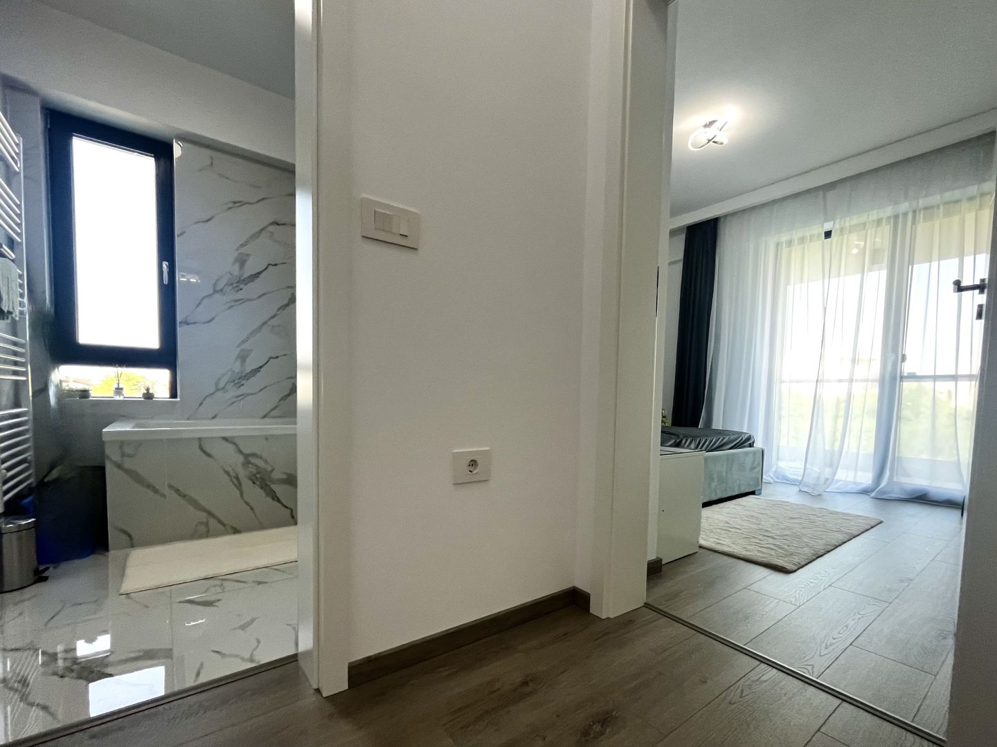 Apartament 3 camere, elegant, la prima închiriere, în zona Lipovei - Poză 10