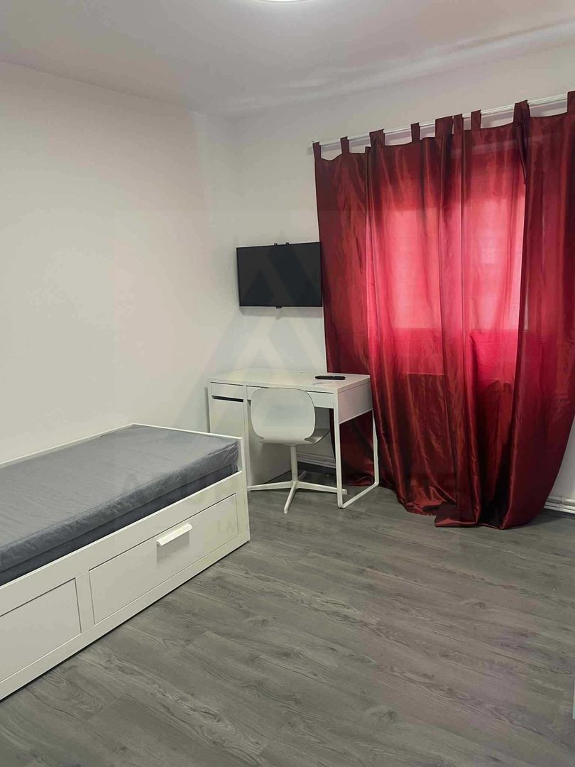 Apartament modern complet renovat 2 camere 55 mp utili in Terezian - Poză 3