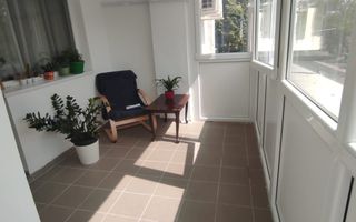 Apartament cu 3 camere in bloc reabilitat termic - Poză 15