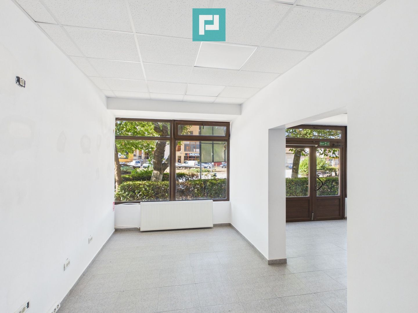 Spațiu comercial 102 mp, vitrină 10 m – Ioșia - Poză 3