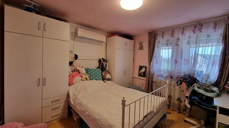 BRASADAS vinde ap 3 cam modernizat și parțial mobilat. - Poză 5