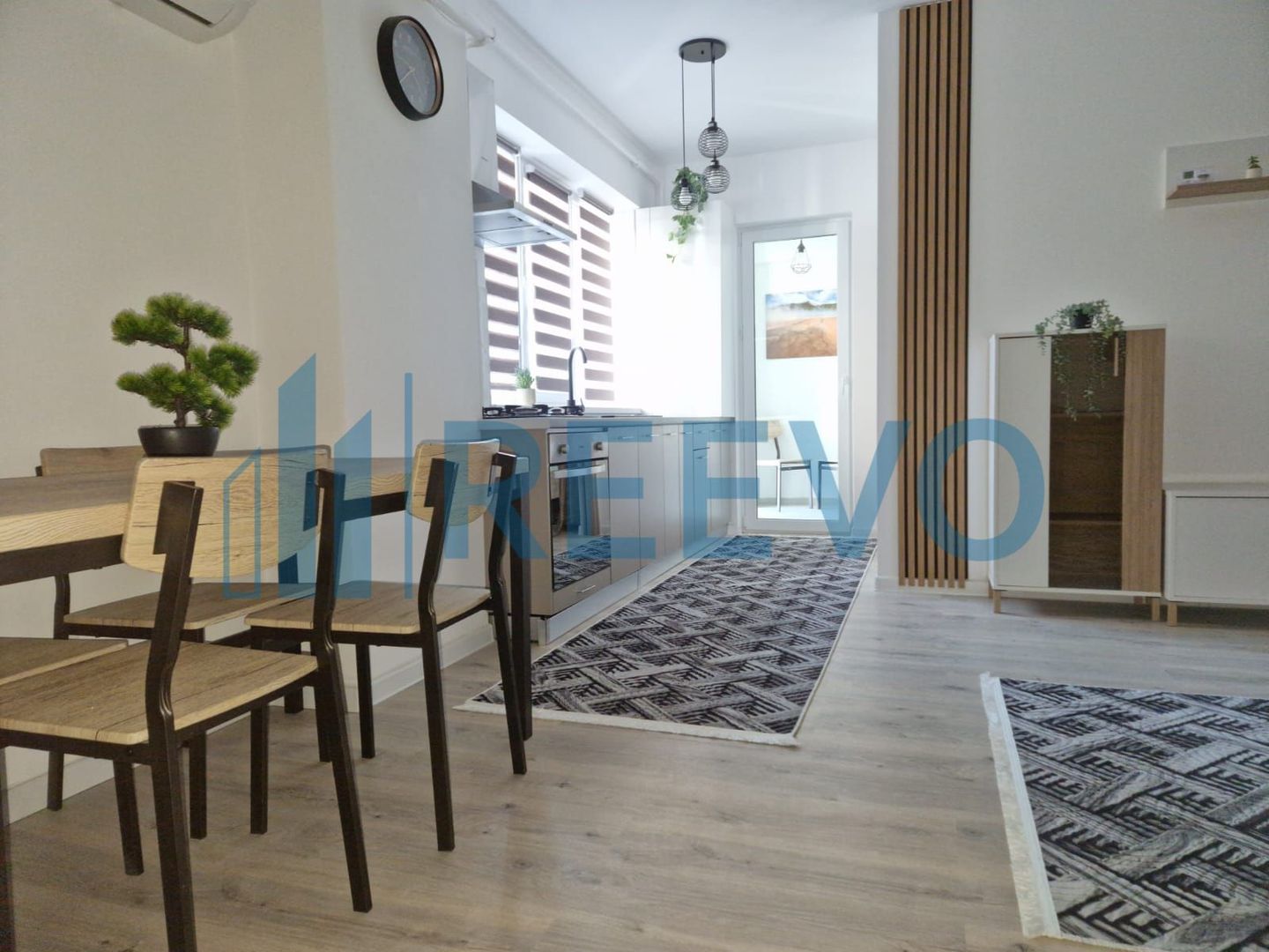 Apartament cu 2 camere de închiriat - Poză 3