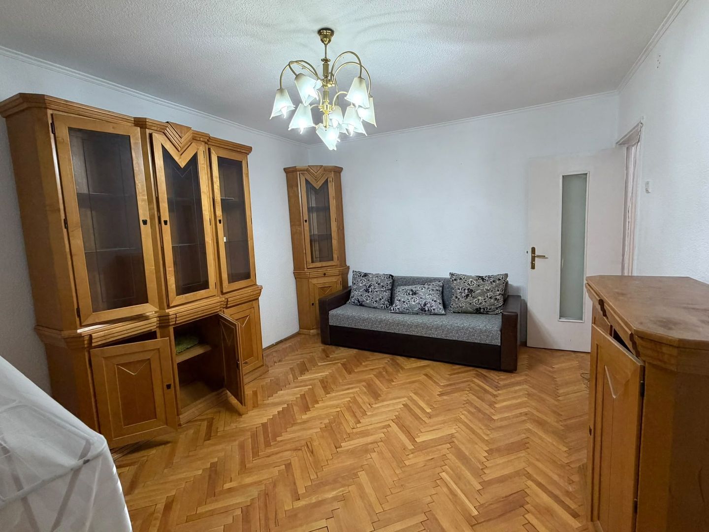Apartament 2 camere de inchiriat Drumul Taberei - Poză 1