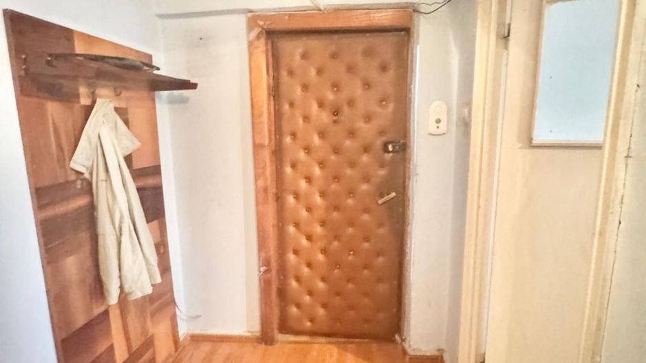 Apartament 3 camere de vânzare – Tineretului - Poză 3