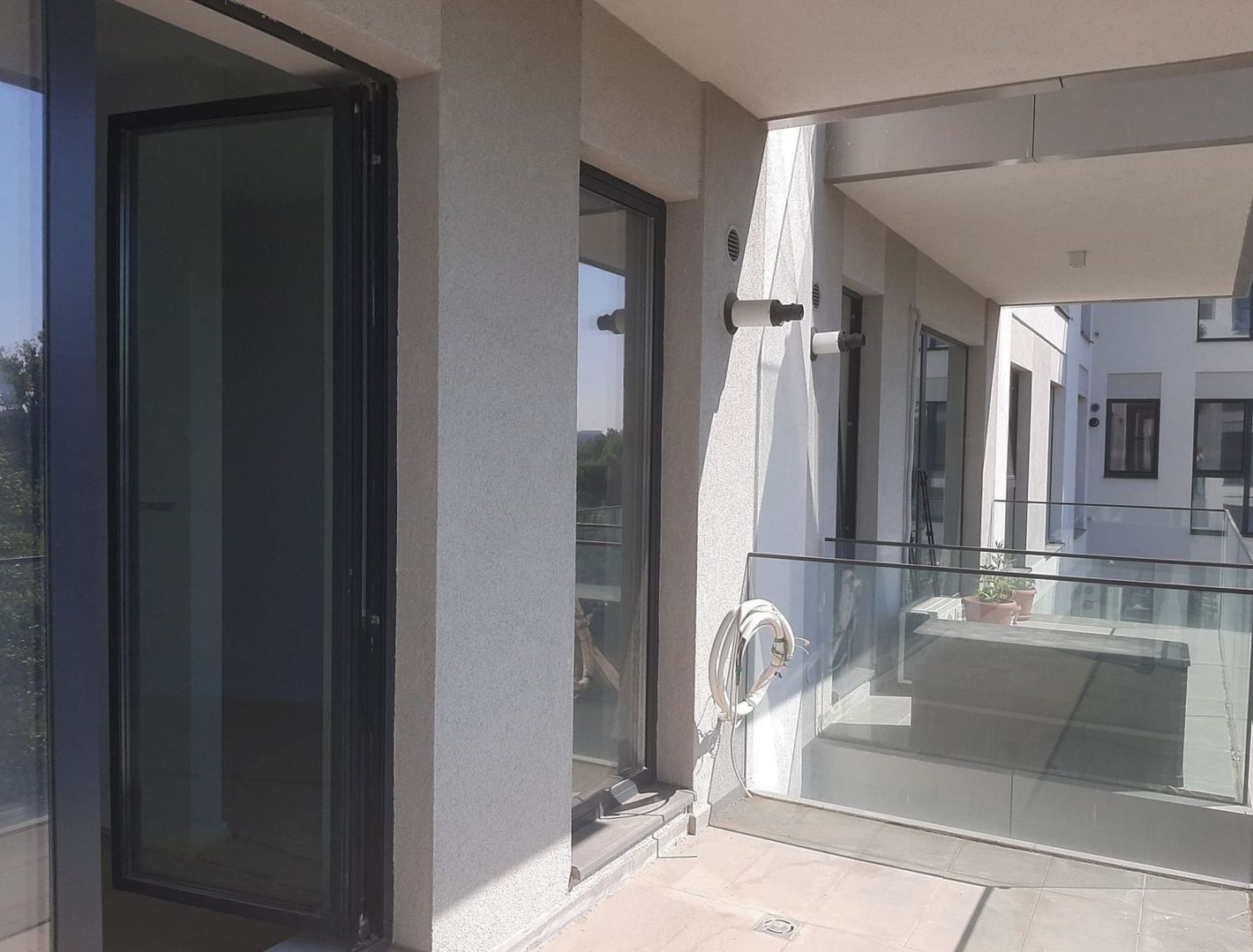 Vanzare Apartament modern cu 2 camere etaj 3 langa Petrom City - Poză 6